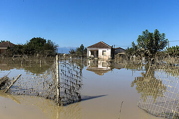 Griechenland-Karditsa-Floods-Health Alert