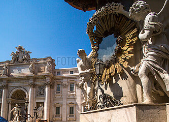 ITALY  ROME  TREVI FOUNTAIN COMPLETED IN 1762 BY NICCOLO PANNINI