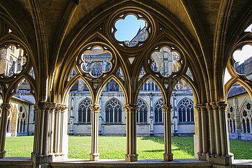 FRANCE. PYRENEES-ATLANTIQUES (64). BAYONNE. SAINTE-MARIE CATHEDRAL AND ITS CLOISTER