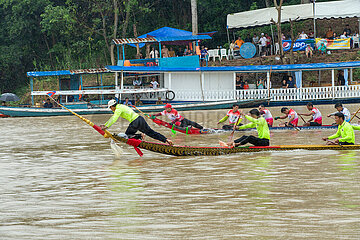 Laos-Luang Prabang-Dragon Boot Racing Festival