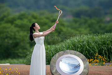 Xinhua Schlagzeilen: 5.000 Jahre alte Liangzhu Jade-Kultur leuchtet bei Hangzhou Asian Games