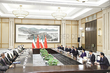 China-Zhejiang-Hangzhou-Xi Jinping-kuwaiti Crown Prince-Meeting (CN)