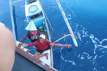China-Pla-Marine-verwundene philippinische Fischer-Rettung (CN)
