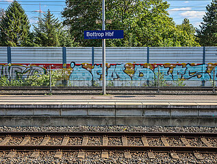 Hauptbahnhof  Bottrop  Nordrhein-Westfalen  Deutschland