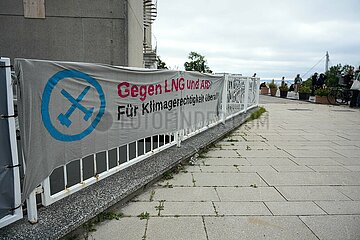 Ende Gelände besetzt Mukran Hafen als Protest gegen LNG-Terminal auf Rügen