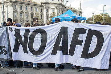 AfD-Kundgebung: Umwelt-schutz statt Klimawahn und Gegenprotest in München