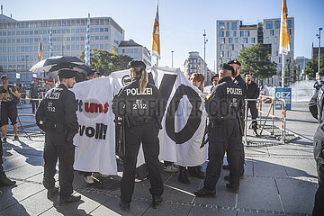 Antifaschistische Demonstration gegen AfD Kundgebung München