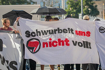 Wahlkampf der AfD und Gegenprotest in München