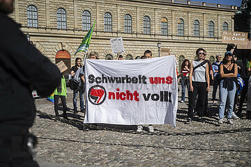 1000 Kreuze Marsch der Abtreibungsgegner München