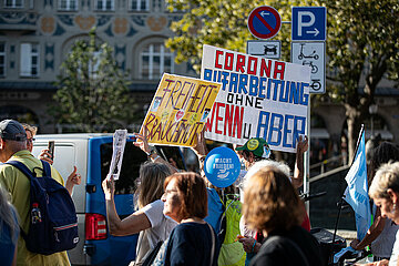Putinisten demonstrieren in München