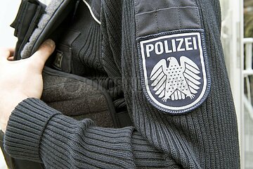 Hoheitszeichen der Polizei beim Deutschen Bundestag