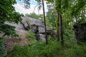 Deutschland  Zossen - Reste der Bunkeranlage Wuensdorf  gebaut 1937-39  war die Zentrale des Oberkommandos der Wehrmacht im 2. Weltkrieg