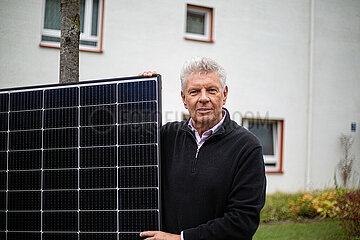 Presserundgang durch das Photovoltaik Projekt am Harthof in München