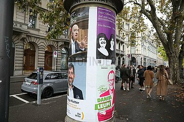 Wahlplakate fuer Schweizer Parlamentswahlen 2023