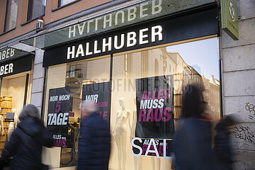 Münchner Modekette Hallhuber schließt alle Filialen