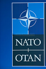 Berlin  Deutschland - Logo der NATO.