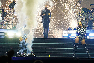 Enrique Iglesias  Pitbull  Ricky Martin: The Trilogy Tour