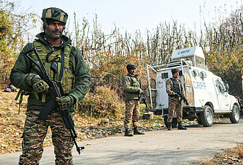 Five Militants Killed in Gun-Fight in South Kashmir
