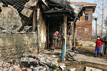 Five Militants Killed in Gun-Fight in South Kashmir