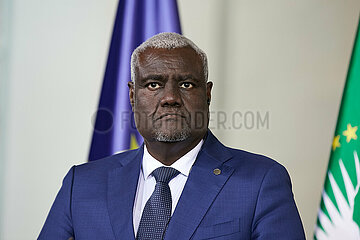 Berlin  Deutschland - Der Vorsitzende der Kommission der Afrikanischen Union Moussa Faki Mahamat im Bundeskanzleramt.