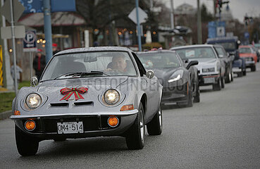 CANADA-RICHMOND-CHRISTMAS CLASSIC CAR CRUISE