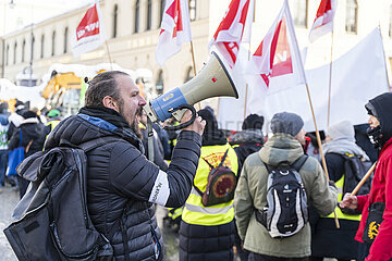 Tausende beim Streik im öffentlichen Dienst der Länder in München