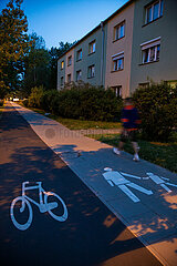 Polen  Poznan - gekennzeichneter Fahrrad- und Fussweg