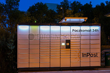Polen  Poznan - Paketautomat InPost