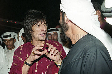 Dubai  Ron Wood  member of the Rolling Stones  talkes at the Arabian Night to Sheikh Mohammed bin Rashid al Maktoum