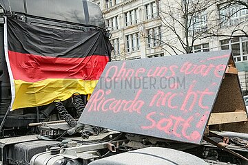 Bauernproteste auf der Straße des 17. Juni in Berlin