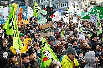 Wir haben es satt Demo für Ökologische Wende in Berlin
