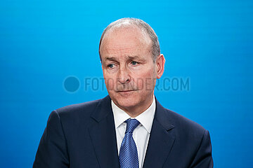 Berlin  Deutschland - Der irische Aussenminister Micheal Martin waehrend einer Pressekonferenz im Aussenministerium.