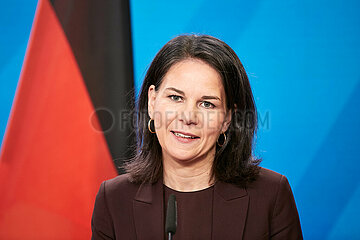 Berlin  Deutschland - Die Bundesaussenministerin Annalena Baerbock waehrend einer Pressekonferenz im Aussenministerium.