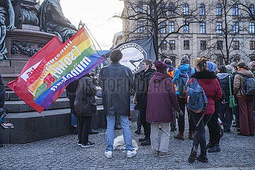 Kundgebung gegen die Zustimmung zu zwei AfD Verfassungsrichtern in München