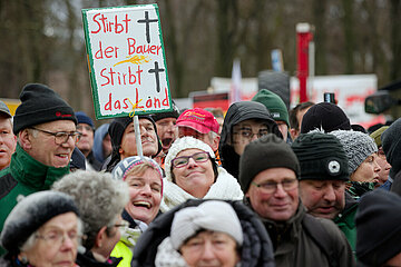 Berlin  Deutschland  DEU - Bauerndemonstration gegen die Agrarpolitik der Bundesregierung