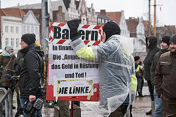 Bauern protestieren gegen Christian Lindner in Lübeck