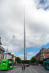 Republik Irland  Dublin - The Spire (Denkmal des Lichts) von 2002  Hoehe 123m  O Connell Street  Stadtzentrum