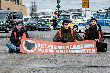 Letzte Generation blockiert in Potsdam