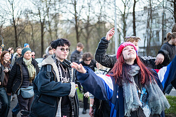 Gegen das Tanzverbot: Rave-Demo in München