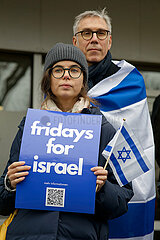 Berlin  Deutschland  DEU - Fridays for Israel Demonstration vor der Freien Universitaet Berlin