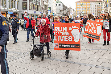 Protestzug Run for their Lives in München