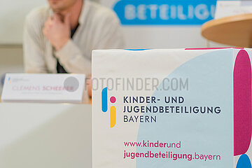 Pressekonferenz der neuen Fach- und Servicestelle Kinder- und Jugendbeteiligung Bayern ( KiJuBa )