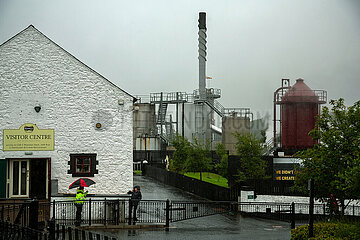 Grossbritannien  Nordirland  Bushmills  County Antrim - Old Bushmills Distillery  eine der aeltesten Whiskeybrennereien der Welt mit mehr als 200 Jahren Tradition