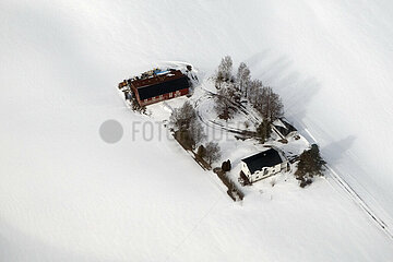 Oslo  Norwegen  Luftbildaufnahme eines landwirtschaftlichen Betriebes im Winter