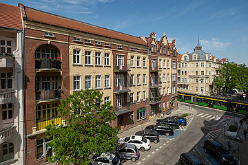 Polen  Poznan - renovierte Altbauten aus der Gruenderzeit im Stadtteil Wilda