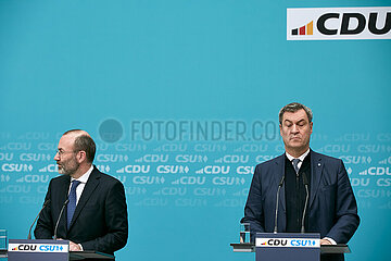 Berlin  Deutschland - Manfred Weber und Markus Soeder bei der Pressekonferenz zur Vorstellung des Europawahlprogramms von CDU und CSU.