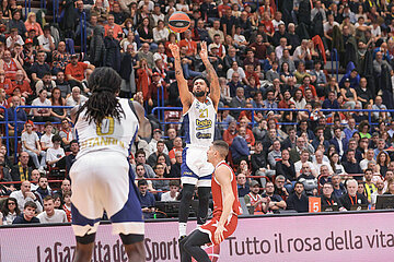 EuroLeague: EA7 Emporio Armani Olimpia Milano vs Fenerbahce Beko Istanbul