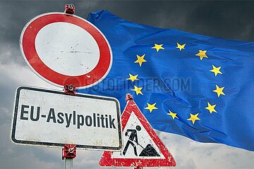 Symbolische Schilder EU-Asylpolitik
