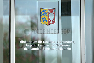 Eingang des Sozialministeriums in Kiel