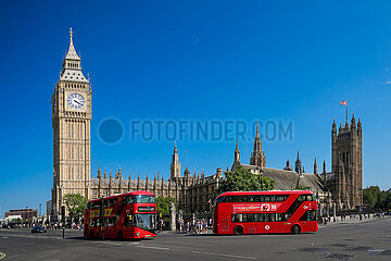 Palace of Westminster in London am Tag